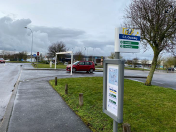 POTEAU PROVISOIRE ARRET C.C. CHAMBRY